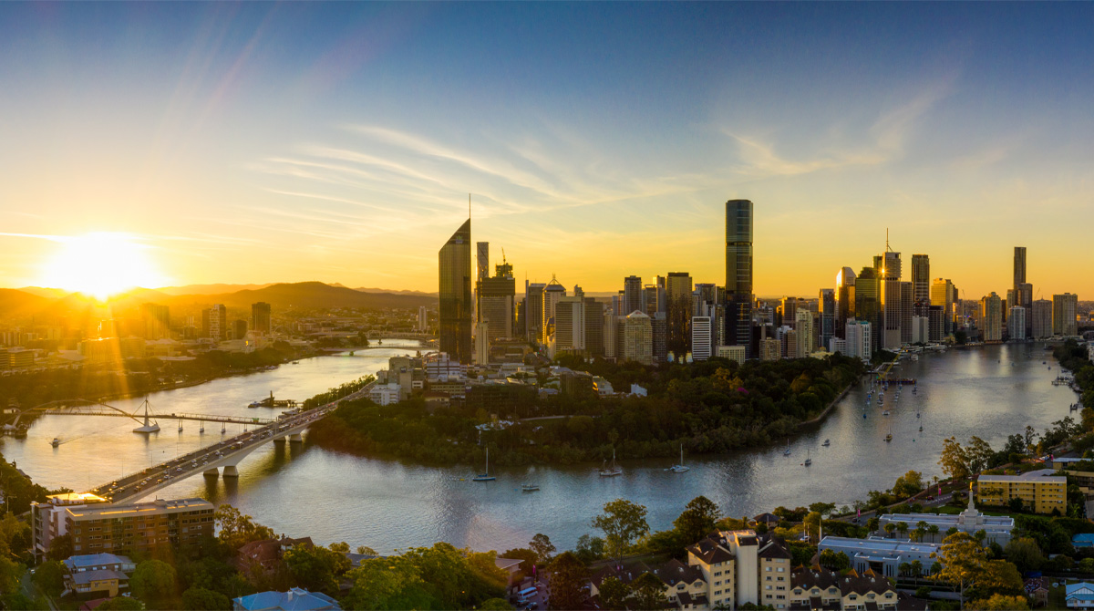Brisbane Lifestyle and City View 澳洲布里斯本市區與河岸景觀，展現昆士蘭大學所在城市的生活環境