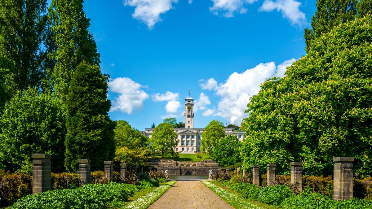 諾定咸大學