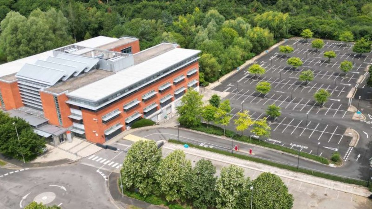 The National Mathematics and Science College 校園