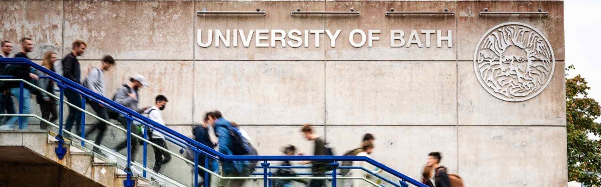 英國大學 University of Bath 校園外觀，位於巴斯市 Claverton Down